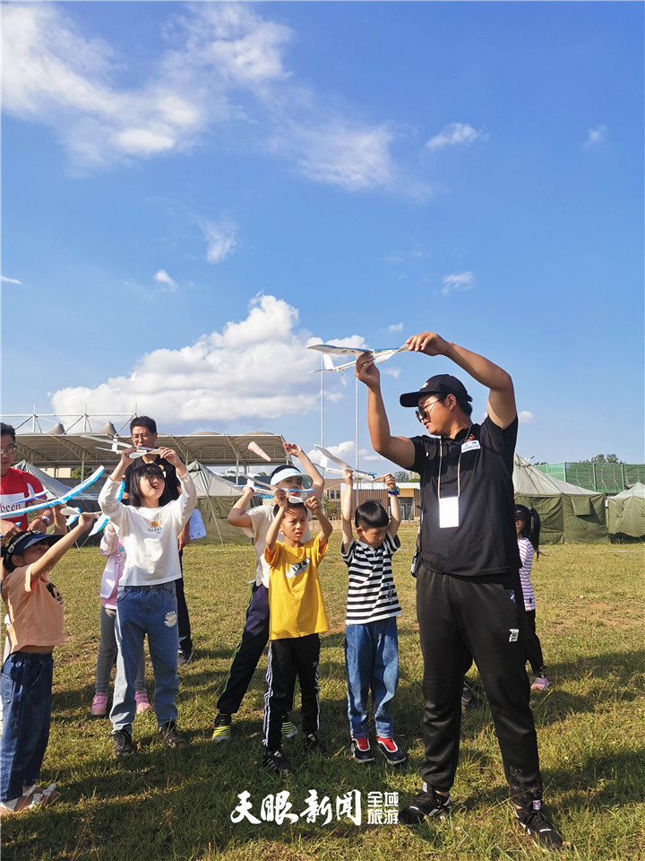 定制旅游團(tuán)，打造專屬旅行體驗(yàn)，定制旅游團(tuán)，專屬旅行體驗(yàn)之旅