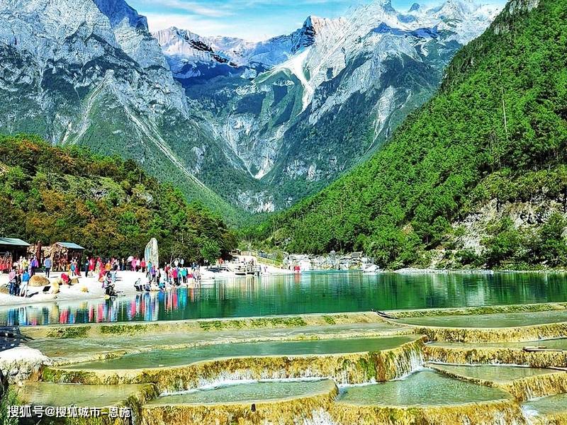 七八月份去云南旅游合適嗎？探尋云南的美麗與獨(dú)特之處，七八月云南旅游攻略，探尋美麗與獨(dú)特的云南之旅