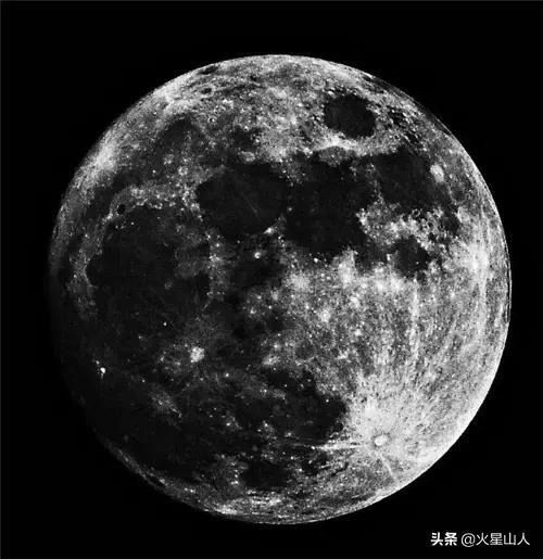 月球發(fā)現(xiàn)三眼女尸，神秘事件背后的真相探索，月球神秘發(fā)現(xiàn)，揭開三眼女尸背后的真相探索
