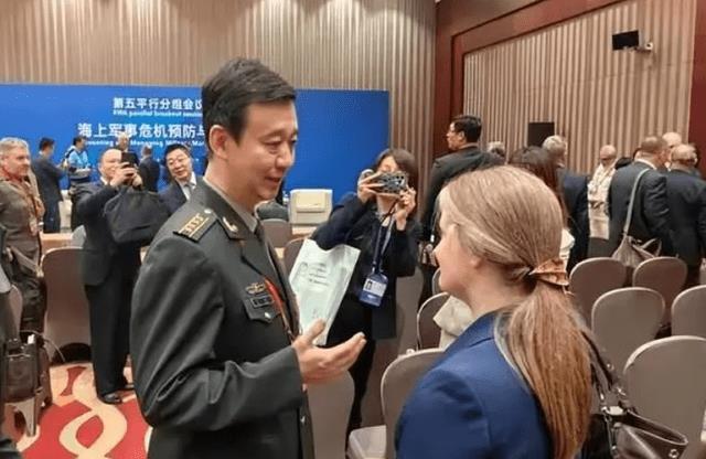 中央四軍事節(jié)目嘉賓，聚焦軍事精英，解讀國防戰(zhàn)略，聚焦軍事精英，中央四軍事節(jié)目深度解讀國防戰(zhàn)略嘉賓談